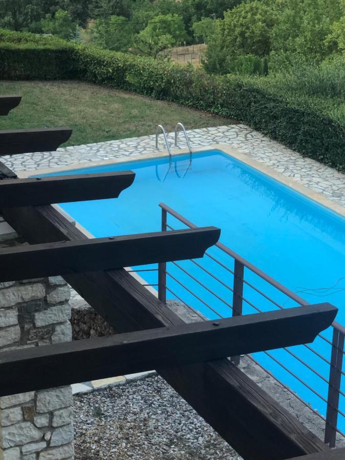 Luxurious Maisonette In The Countryside With A Pool Kalavryta Extérieur photo